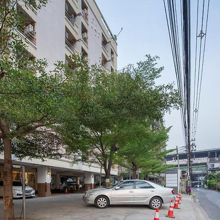 Gems Park Don Mueang Airport And Bts Hotel Банкок Екстериор снимка