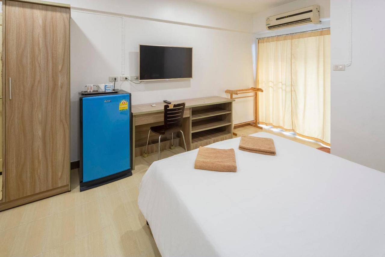 Gems Park Don Mueang Airport And Bts Hotel Банкок Екстериор снимка