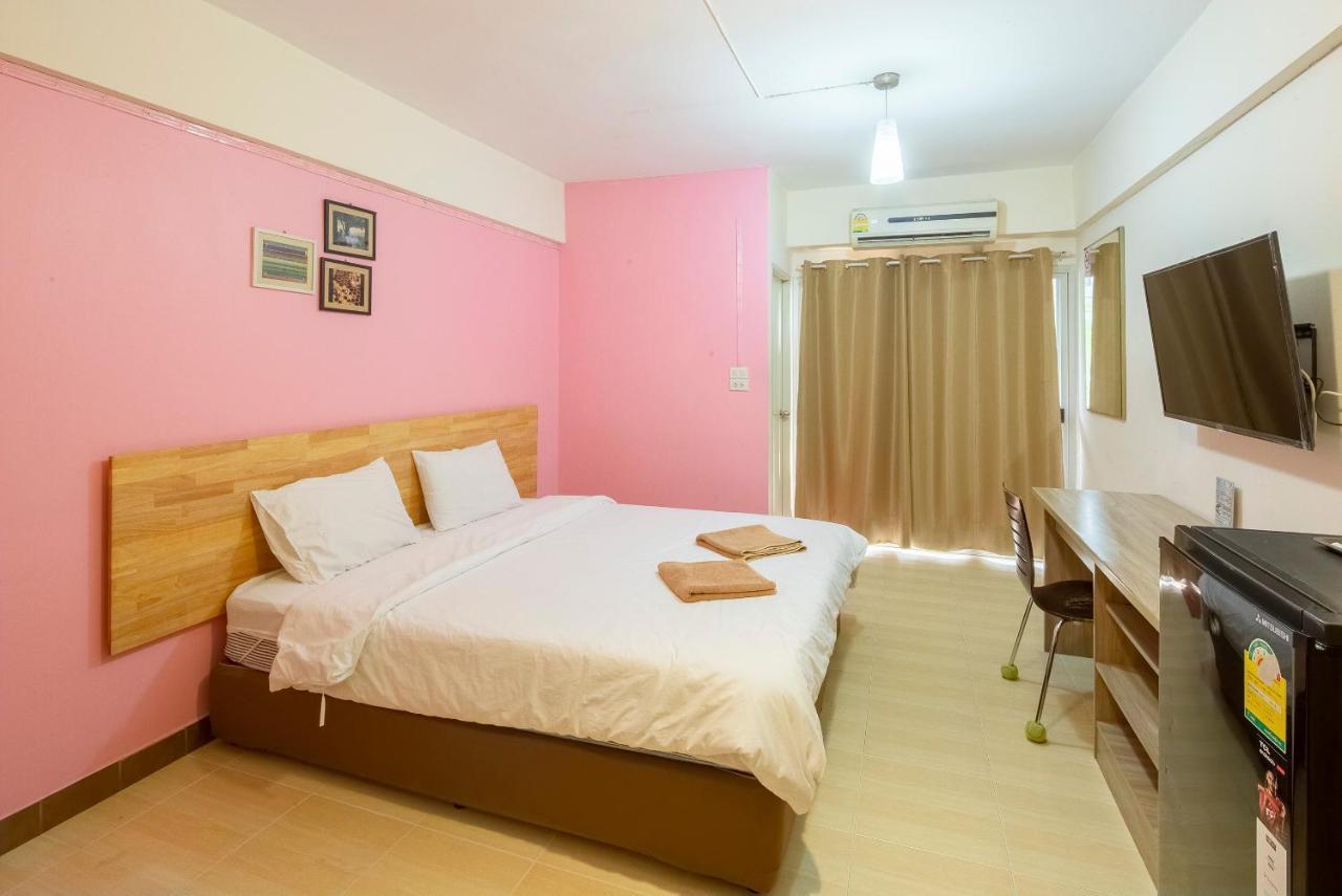 Gems Park Don Mueang Airport And Bts Hotel Банкок Екстериор снимка