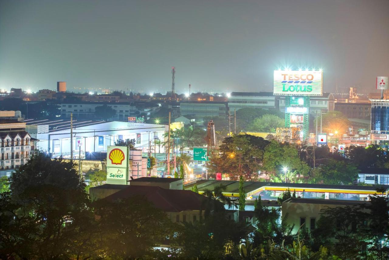 Gems Park Don Mueang Airport And Bts Hotel Банкок Екстериор снимка